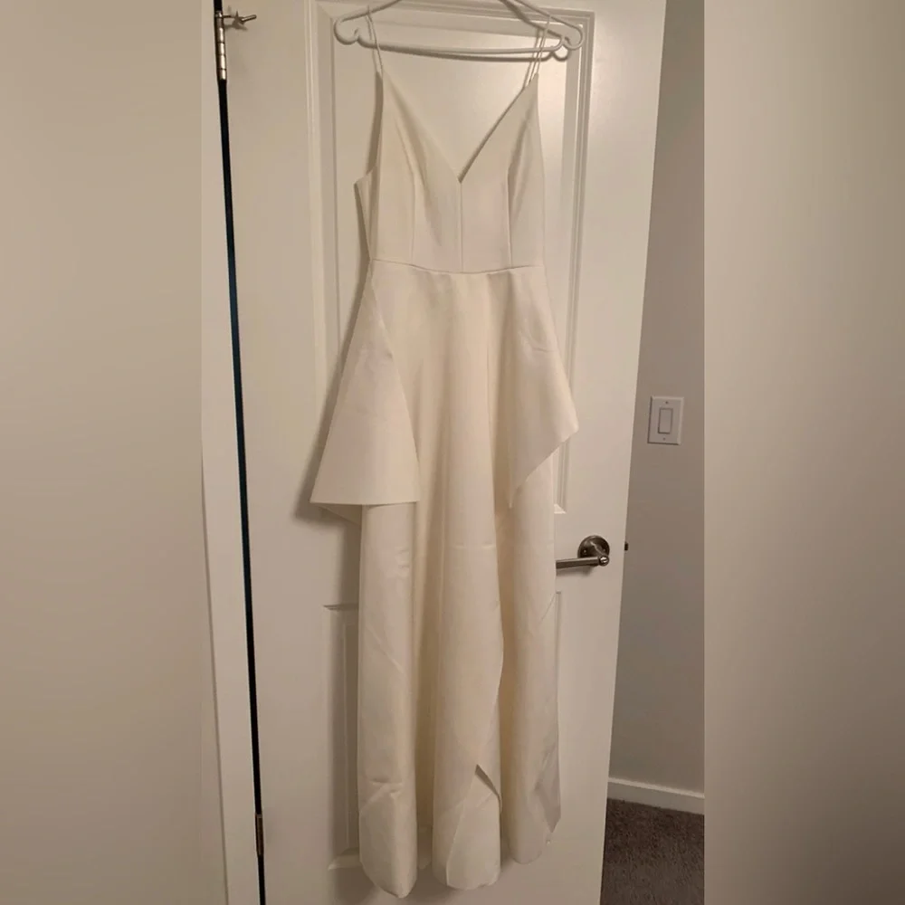 Wedding Dress - Picture 2 of 3